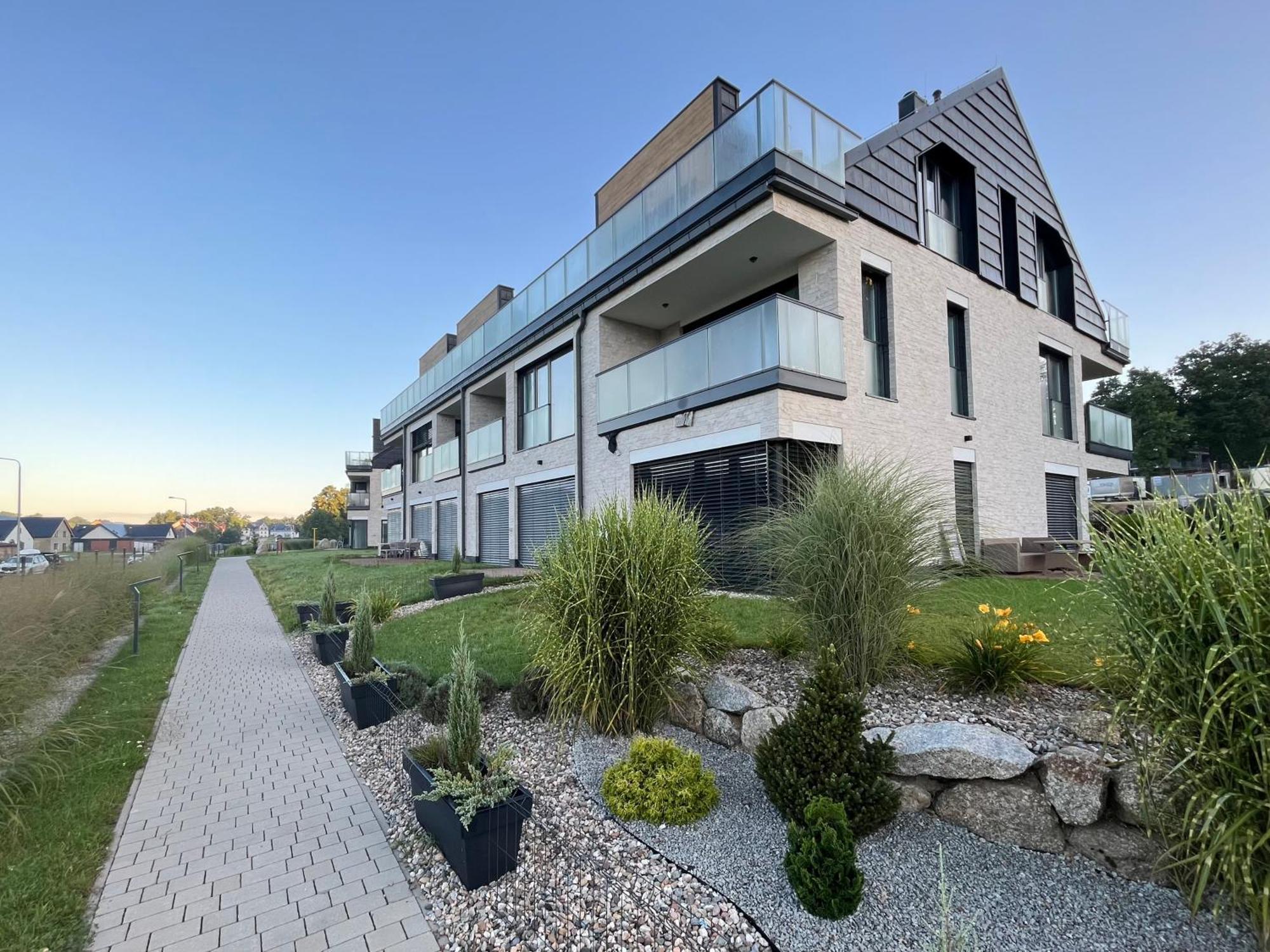 Apartament Krzysztofa Bochusa Еленя-Гура Экстерьер фото