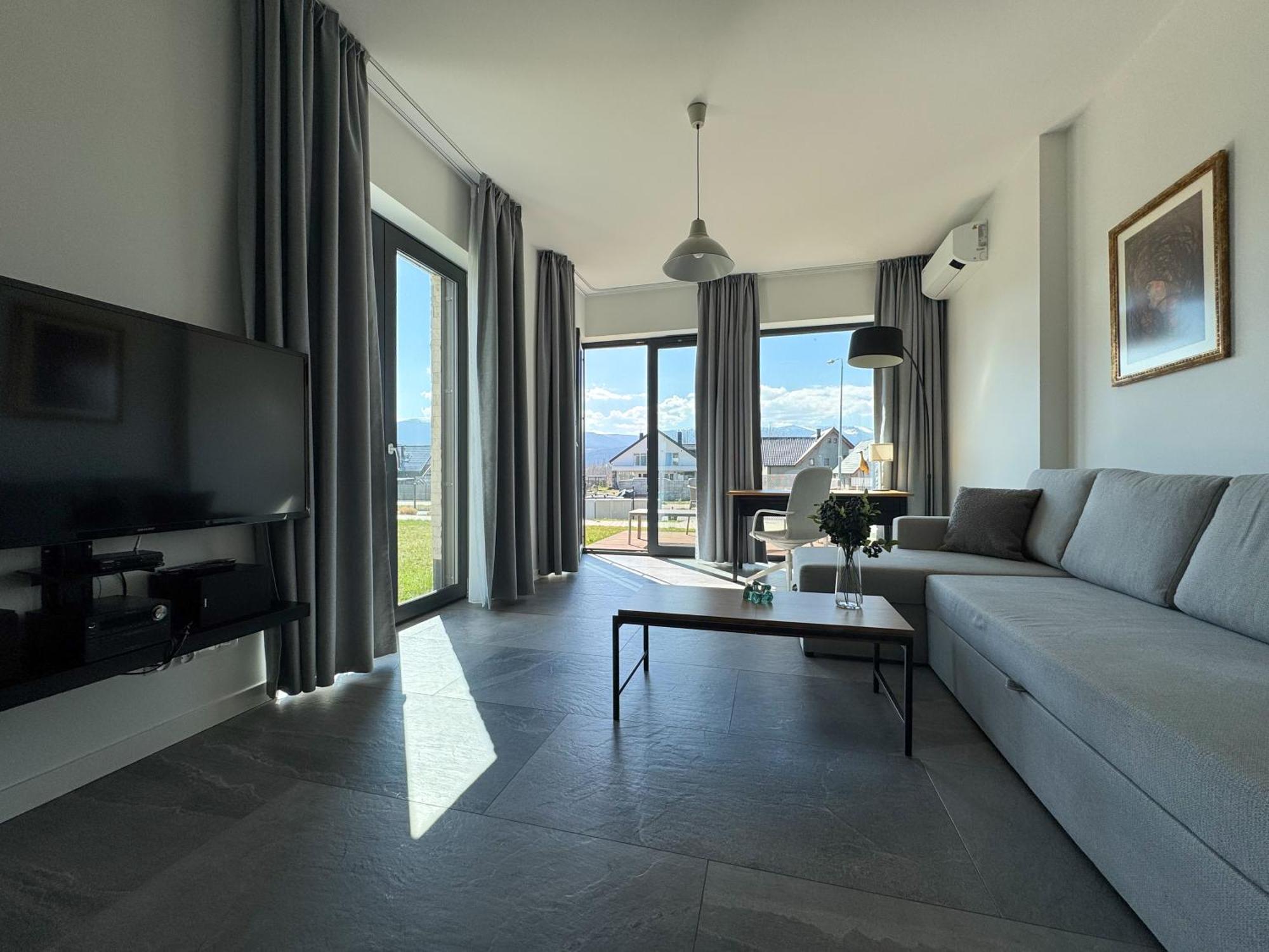 Apartament Krzysztofa Bochusa Еленя-Гура Экстерьер фото